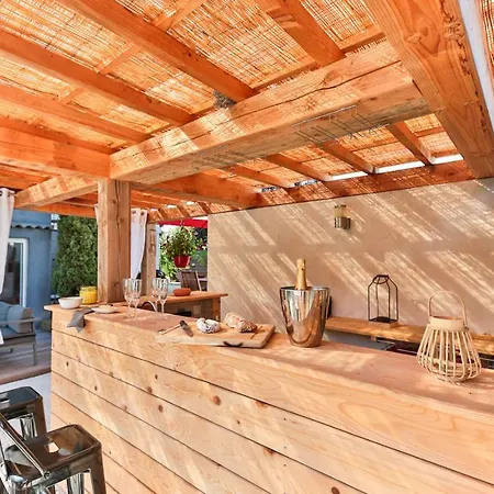 Villa Escapade Ensoleillee Avec Piscine Et Jacuzzi - Mathis Cote D'azur