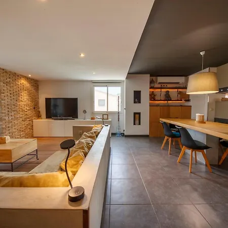 Escapade Ensoleillee Avec Piscine Et Jacuzzi - Mathis Cote D'azur * Αντίμπ